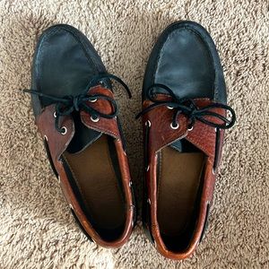 Men’s Cole Haan two-toned leather loafers